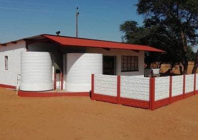 DE-WAALS-KALAHARI-BUSH-CAMP-from-outside