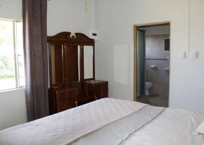 NICOS-LOVELY-FARMSTEAD-Room-2-with-bathroom