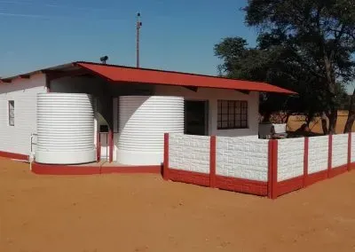 DE-WAALS-KALAHARI-BUSH-CAMP-from-outside