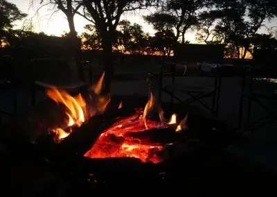 Hendrik-and-Trudi-Safaris-Fire-Closeup