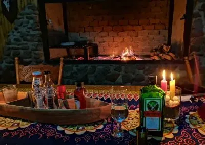 Hendrik-and-Trudi-Safaris-Fire-Place